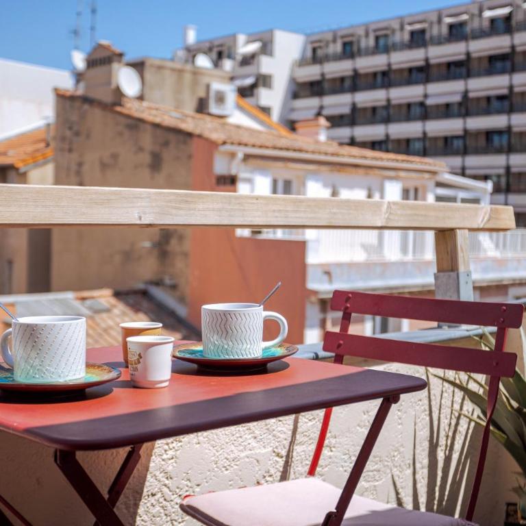 Studio Chanel - central, balcon, clim, proche Palais&Plages - Studio Standard - 24