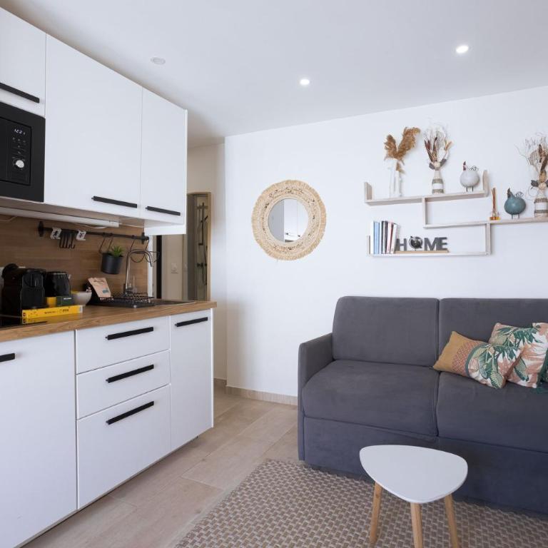 Studio Chanel - central, balcon, clim, proche Palais&Plages - Studio Standard - 13