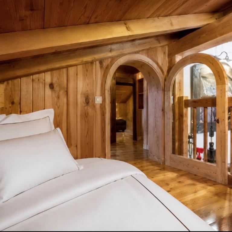 Authentic Chalet in Chamonix-Mont-Blanc - Chalet - 35