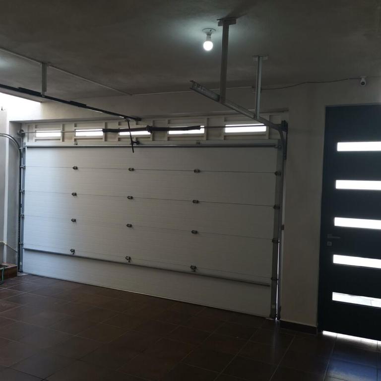 Casa Ideal para Empresas y Familias - Casa de 3 dormitorios - 50