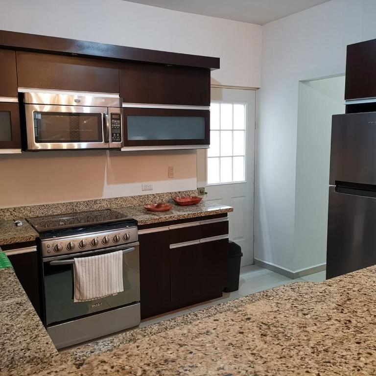Casa Ideal para Empresas y Familias - Casa de 3 dormitorios - 42