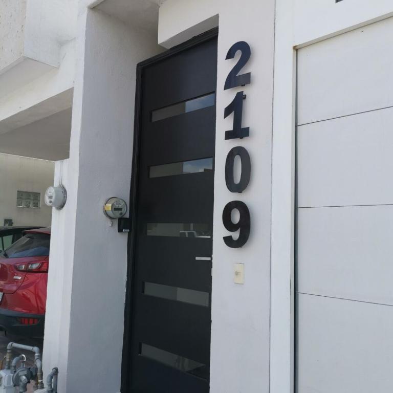 Casa Ideal para Empresas y Familias - Casa de 3 dormitorios - 9