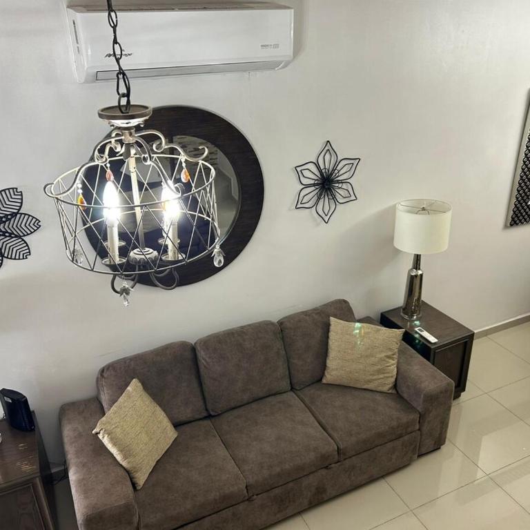 Casa Ideal para Empresas y Familias - Casa de 3 dormitorios - 8