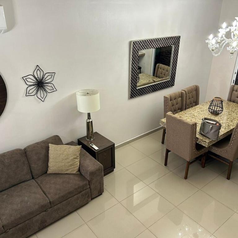 Casa Ideal para Empresas y Familias - Casa de 3 dormitorios - 4