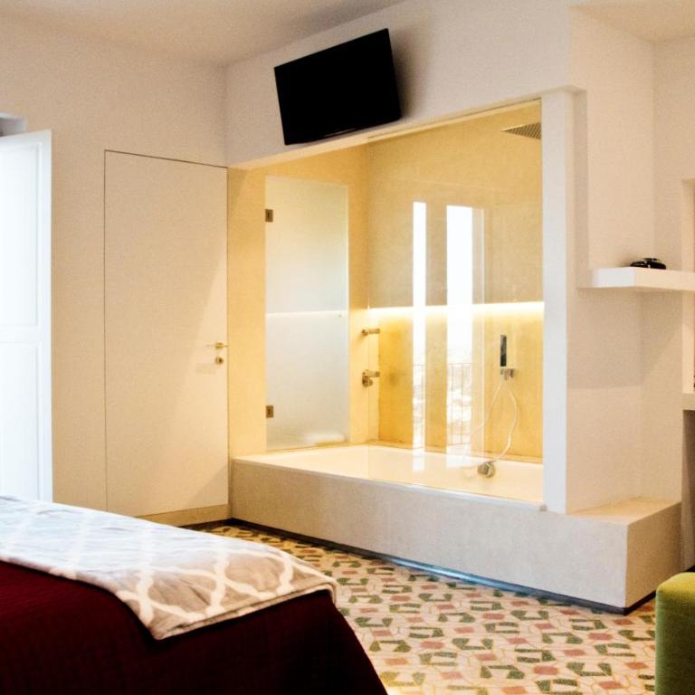 Limen Matera Guesthouse - Deluxe Double Room with Bath - 7