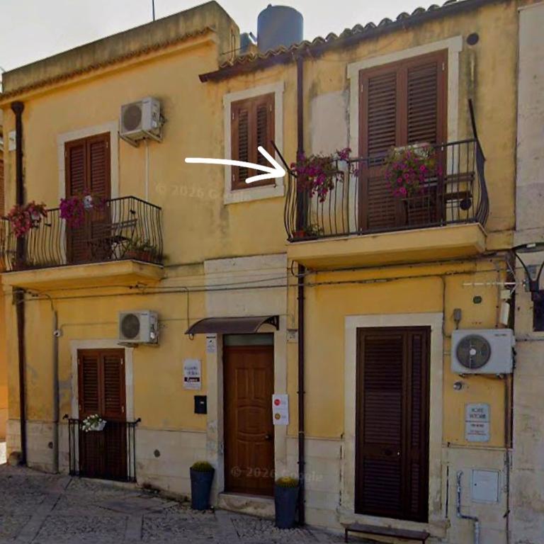 La Perla Di Noto - Camera Tripla con Balcone - 1