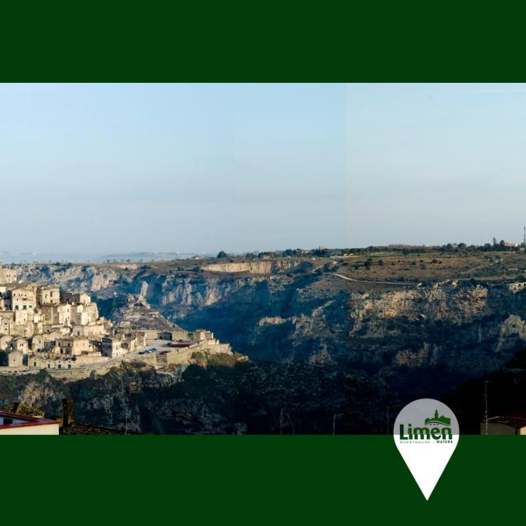 Limen Matera Guesthouse - Deluxe Double Room with Bath - 15