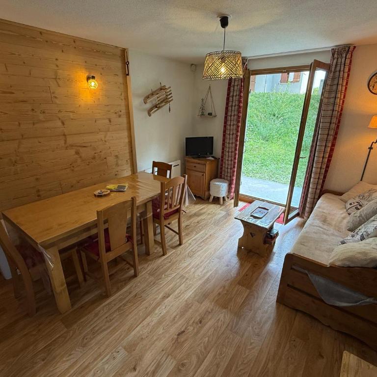 T3 ALBIEZ-MONTROND proche SYBELLES - Appartement 3 Chambres - 2