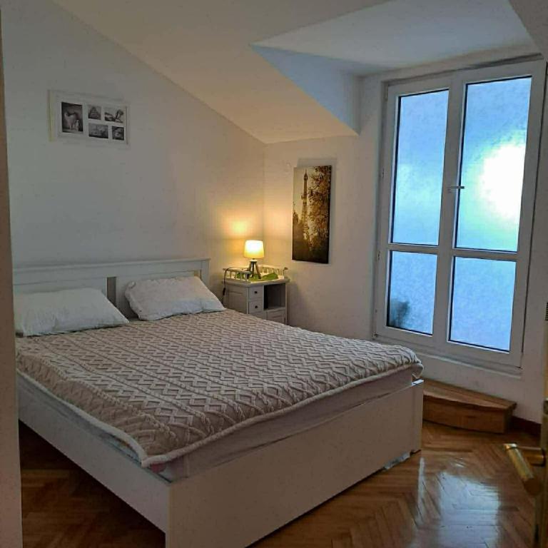 Cozy apartment - Apartman sa 3 Spavaće Sobe i Pogledom - 10