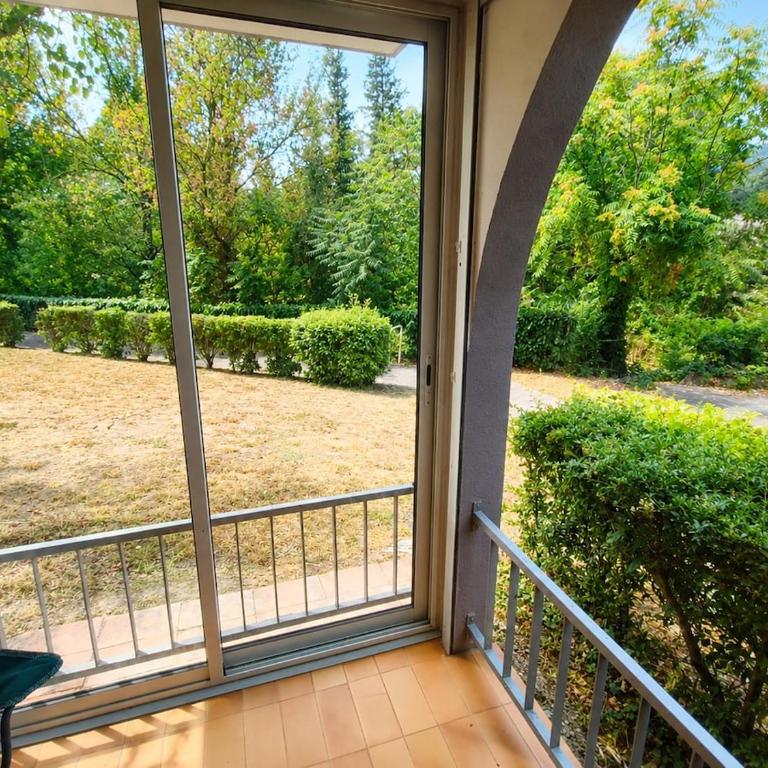 Appartement tout equipé en rdc climatisé terrasse et parking - Studio-Apartment mit Queensize-Bett - 12