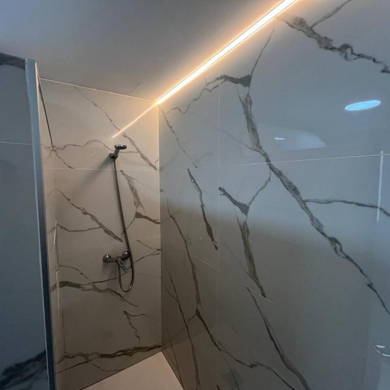 Gran apartamento de 130 m², en el centro - Apartamento - 38