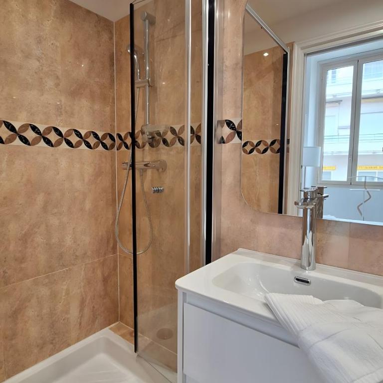 Moliere 1 chambre Cannes centre - Appartement Supérieur - Vue sur Ville - 5