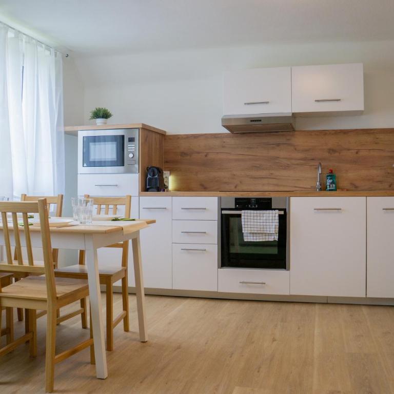Apartments Home4motion Steinfeldgasse - Apartment mit 1 Schlafzimmer und Terrasse - 1