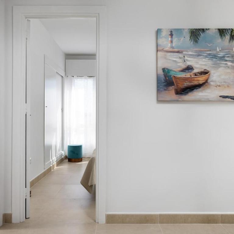 Magnificent beachfront apartment - Vacation Home - 12