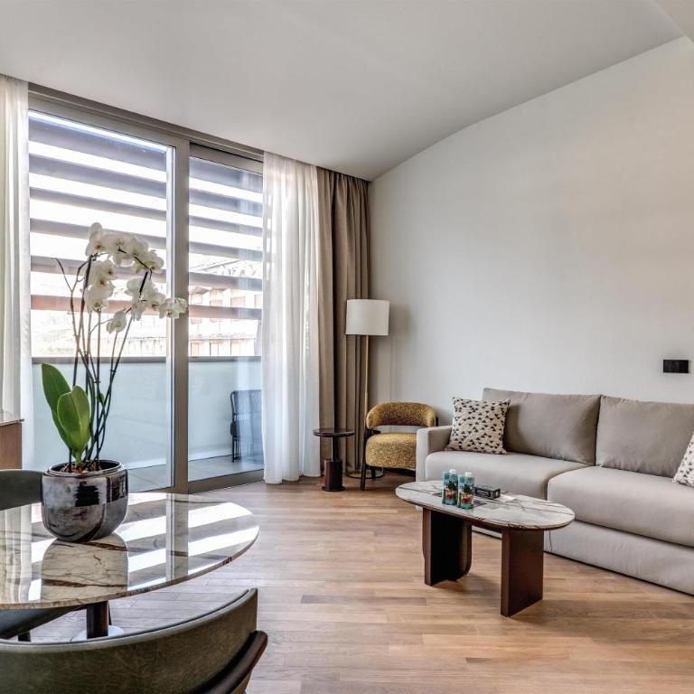 Palazzo San Gottardo Lake Como, a Radisson Collection Hotel - Suite Premium con Balcone - 1