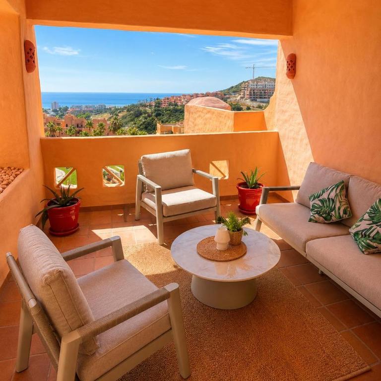 2 bedrooms sea view apartments in La Duquesa - Two-Bedroom Apartment - 9