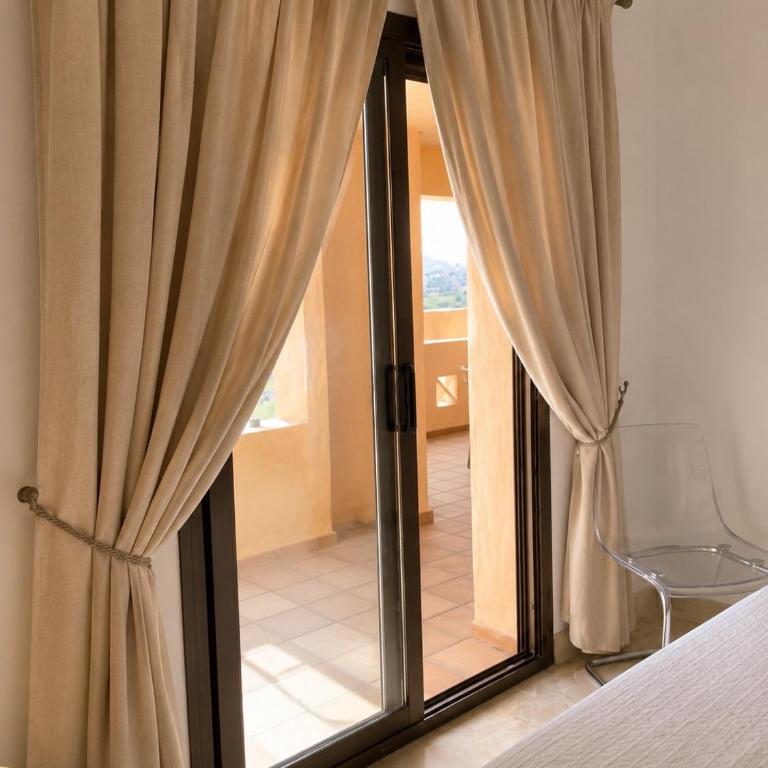 2 bedrooms sea view apartments in La Duquesa - Two-Bedroom Apartment - 16