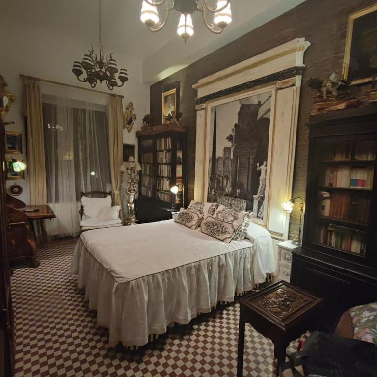 Suite in an impressive and luxurious 1929 Villa - Apartamento con terraza - 13