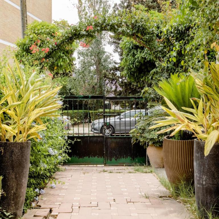 Suite in an impressive and luxurious 1929 Villa - Apartamento con terraza - 77