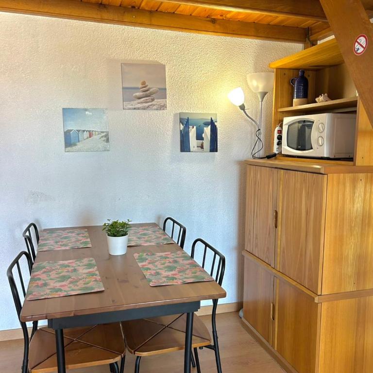 Casa Azura Charmant T2 Mezzanine climatisé à 80 m de la plage - Appartement avec Balcon - 8