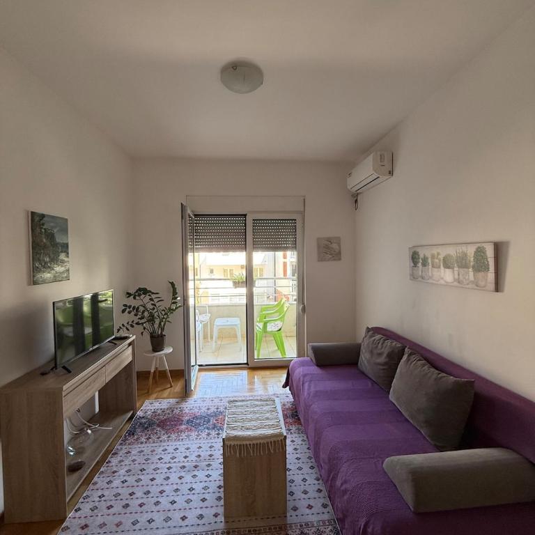 Spacious Cozy Apartment With Private Garage - Apartman sa 2 Spavaće Sobe - 4