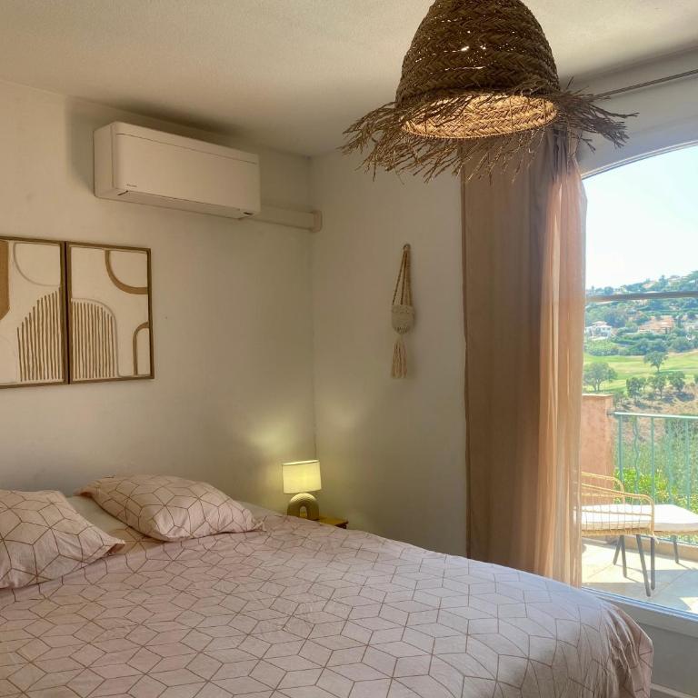 Villa nichée sur golf & piscine - Haus mit 2 Schlafzimmern - 5