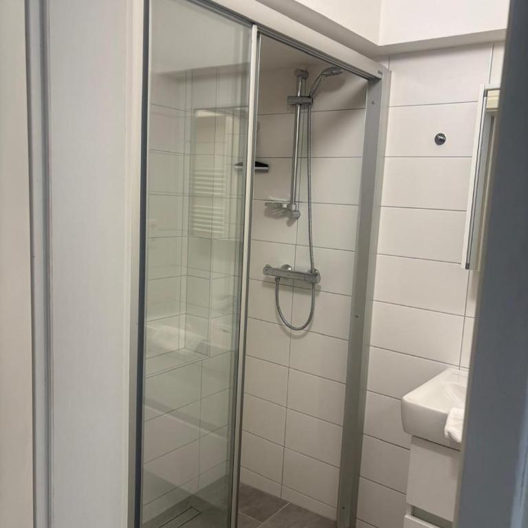 City Inn 24H Self Check-In by H&H Hotels - 2-Zimmer-Apartment - 3