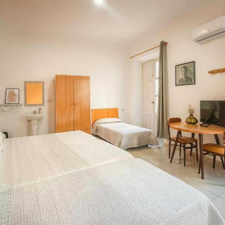 Casa Antares Granada - Habitación Cuádruple (4 adultos) - 3