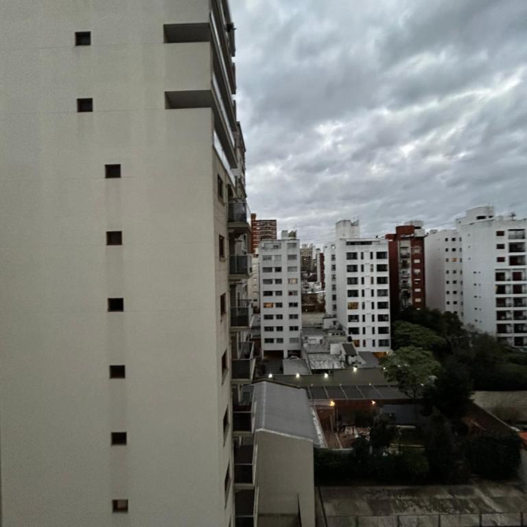 Hermosísimo 12 y 44 espectacular zona - One-Bedroom Apartment - 25