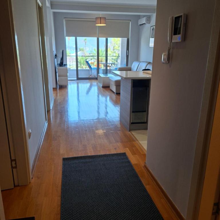 Two bedrooms cozy apartment Budva - Two-Bedroom Apartment - 4