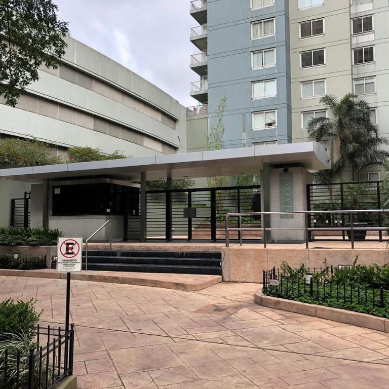 Tower with security and amenities in the best area - Apartamento de 2 dormitorios - 9