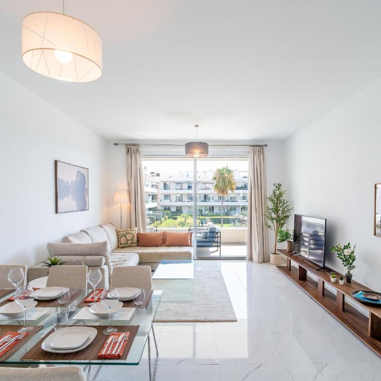 Cubo's Bel-Air Estepona Apartment - Apartment - 4