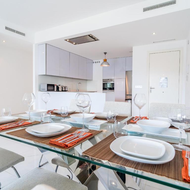 Cubo's Bel-Air Estepona Apartment - Apartment - 11