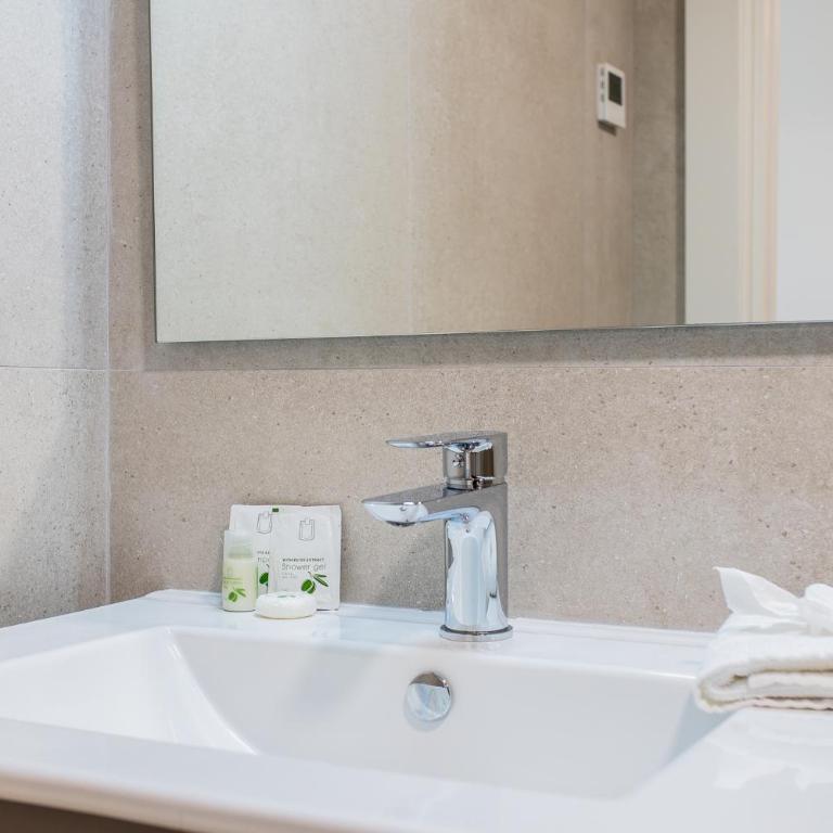 Modern 3BR Family Apartment at Santa Rosalía Resort BY COELI HOLIDAYS - Appartement 3 Chambres - 35