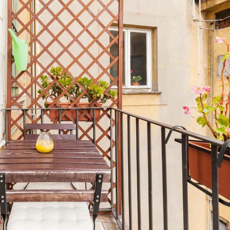 Delightful Piazza di Spagna with balcony - One-Bedroom Apartment with Balcony - 16