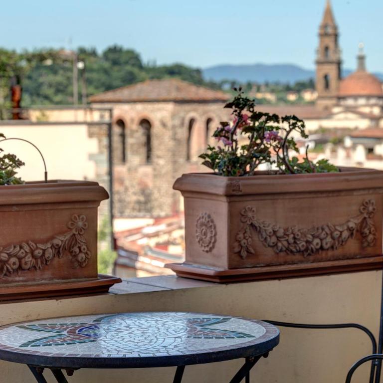 Dimora San Giorgio - Deluxe One-Bedroom Apartment with City View - 3