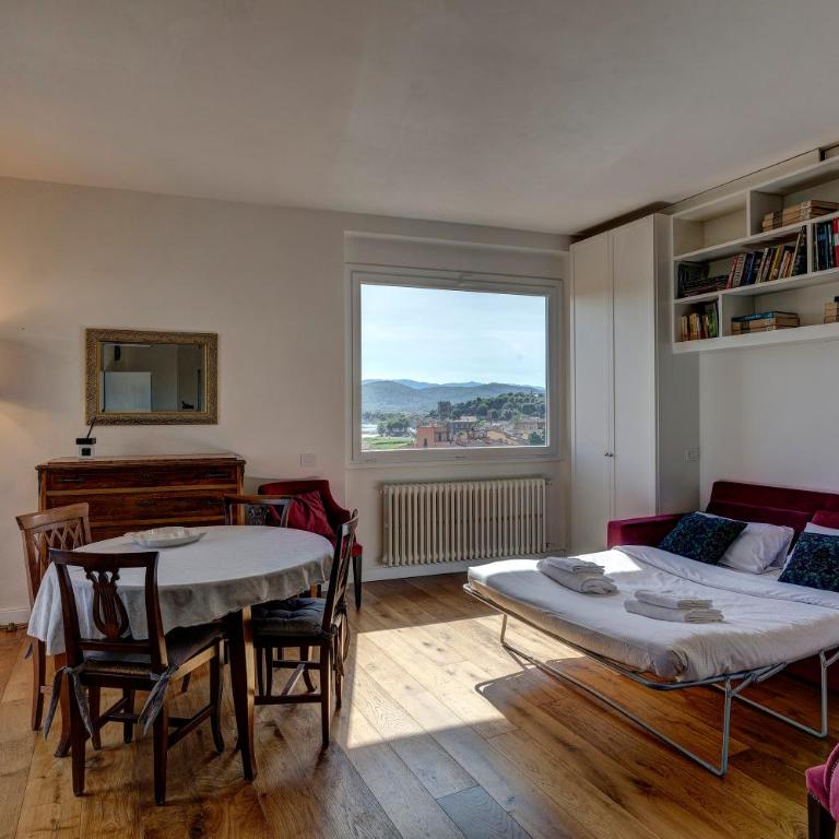 Dimora San Giorgio - Deluxe One-Bedroom Apartment with City View - 5