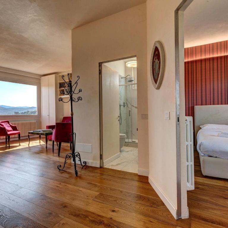 Dimora San Giorgio - Deluxe One-Bedroom Apartment with City View - 11