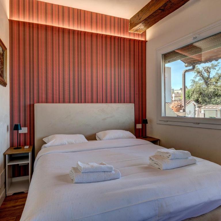 Dimora San Giorgio - Deluxe One-Bedroom Apartment with City View - 18