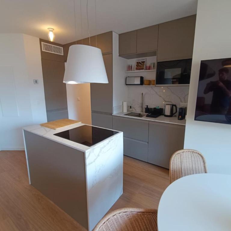 Suite Terrasse Rénovée - Frontière Monaco - HD - Appartement 2 Chambres - 9