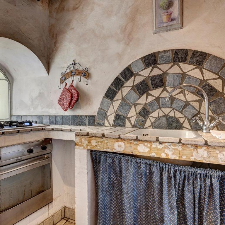 Dimora San Giorgio - Two-Bedroom Deluxe Apartment with Balcony - 3