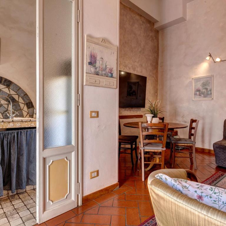 Dimora San Giorgio - Two-Bedroom Deluxe Apartment with Balcony - 8