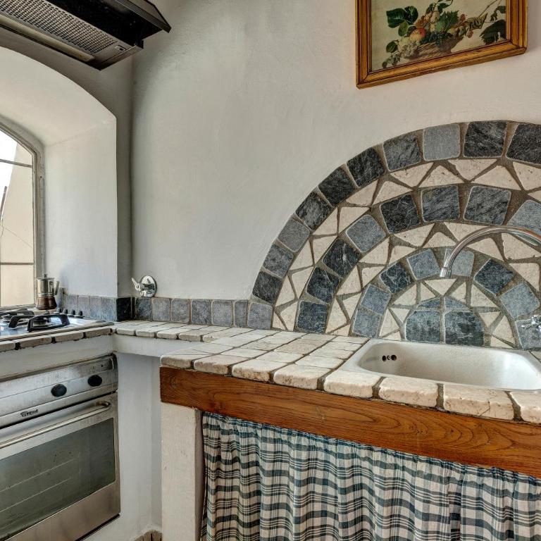 Dimora San Giorgio - Family Two-Bedroom Apartment with View - 7