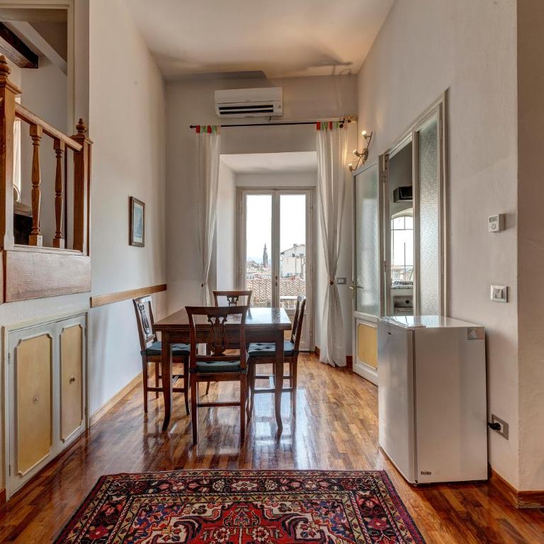 Dimora San Giorgio - Family Two-Bedroom Apartment with View - 11