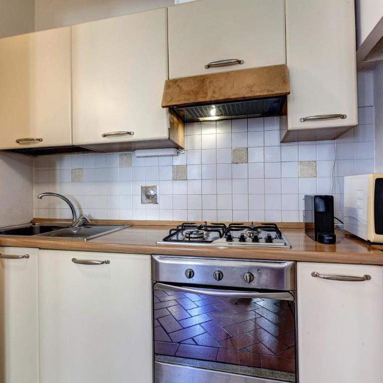 Dimora San Giorgio - One-Bedroom Standard Apartment - 12