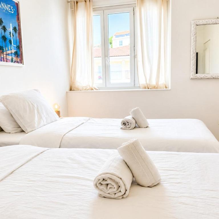 T2 climatisé - Palais et plage à pied - Appartement 1 Chambre - 2