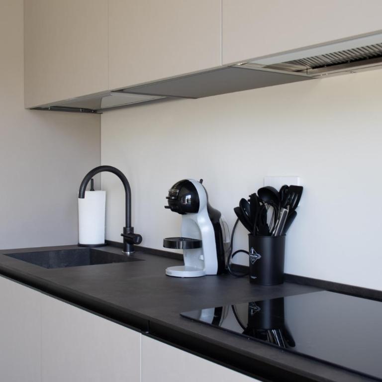GuestHost - Cozy Apartment with Parking - Appartamento con 2 Camere da Letto - 12
