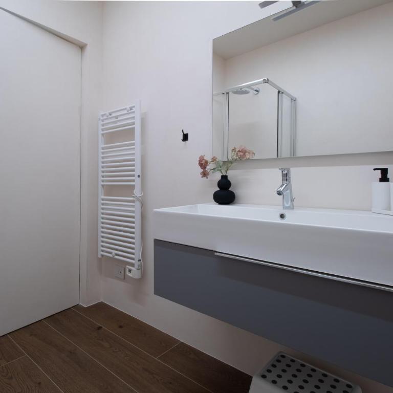 GuestHost - Cozy Apartment with Parking - Appartamento con 2 Camere da Letto - 15