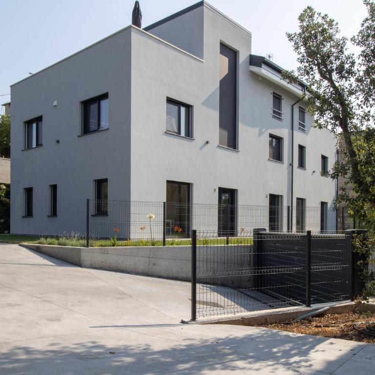 GuestHost - Cozy Apartment with Parking - Appartamento con 2 Camere da Letto - 25