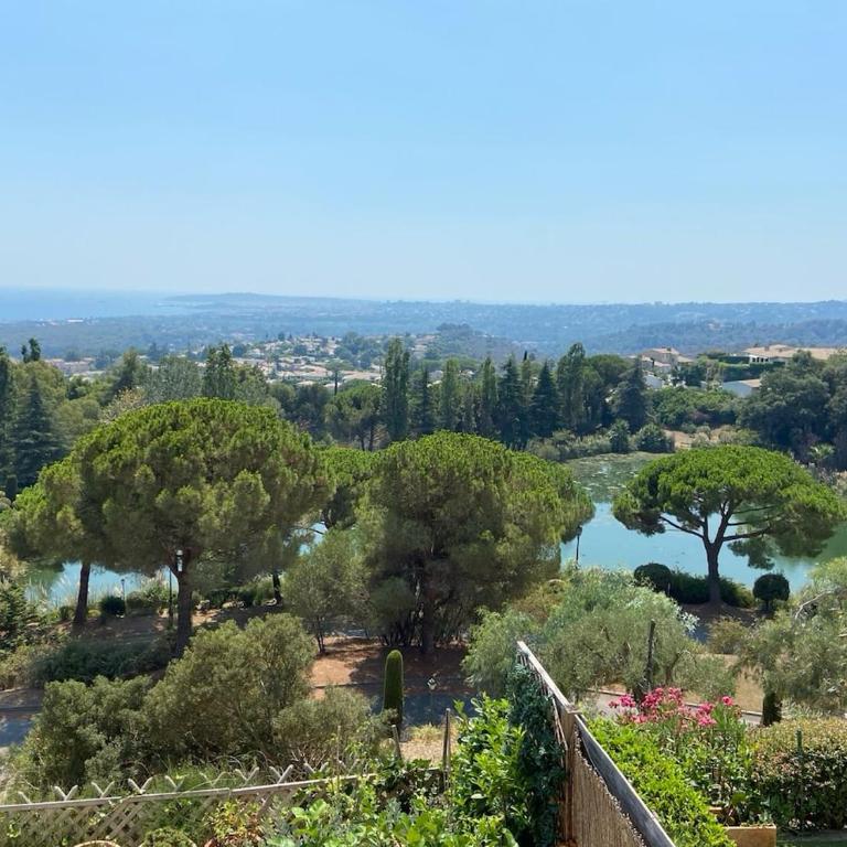 Apartment with sea view in Provence, private residence Les Hauts de Vaugrenier - Appartement 1 Chambre - 26